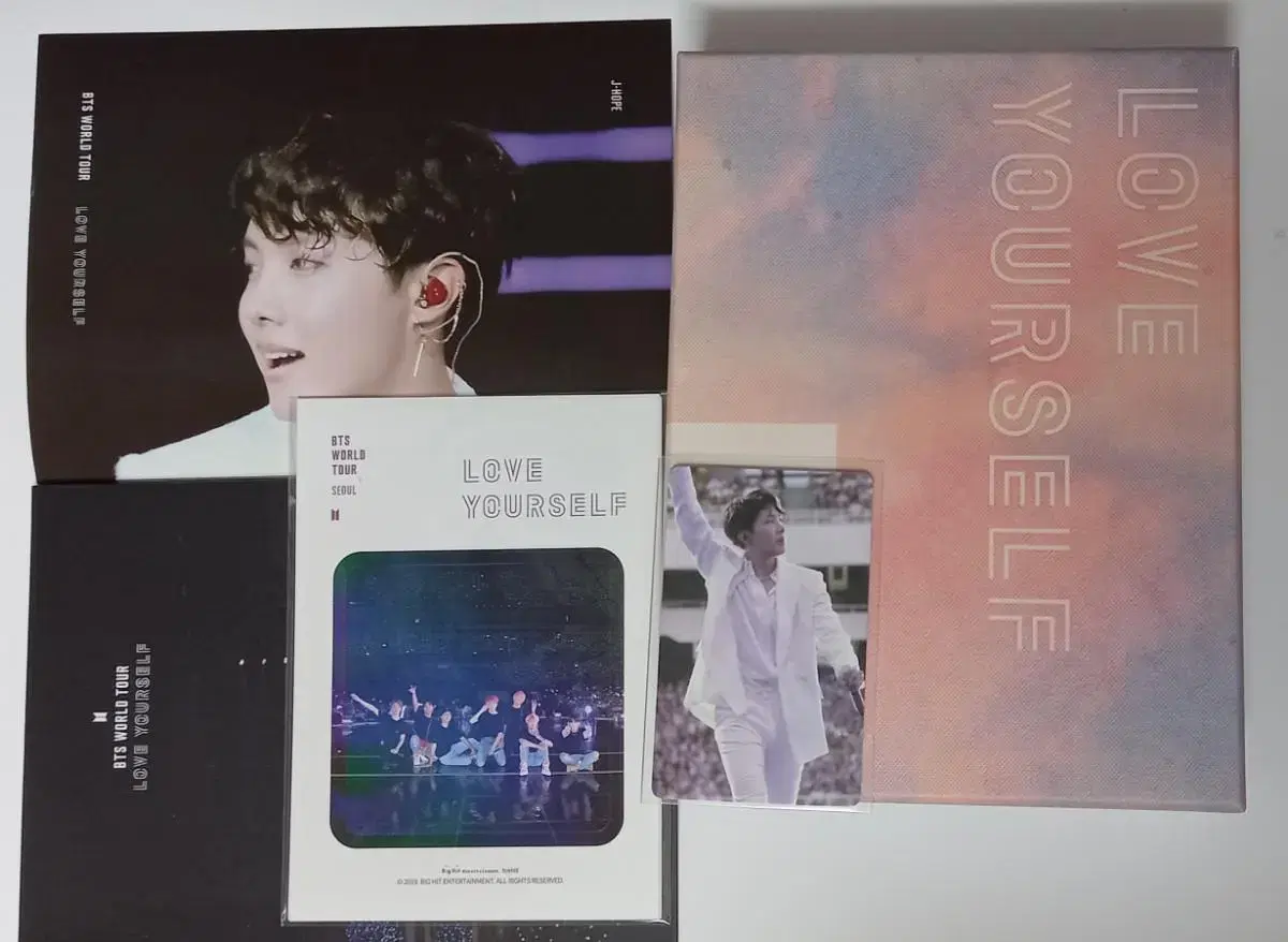 방탄 [HOT SALE] 럽유셀 서울 DVD 제이홉 풀셋